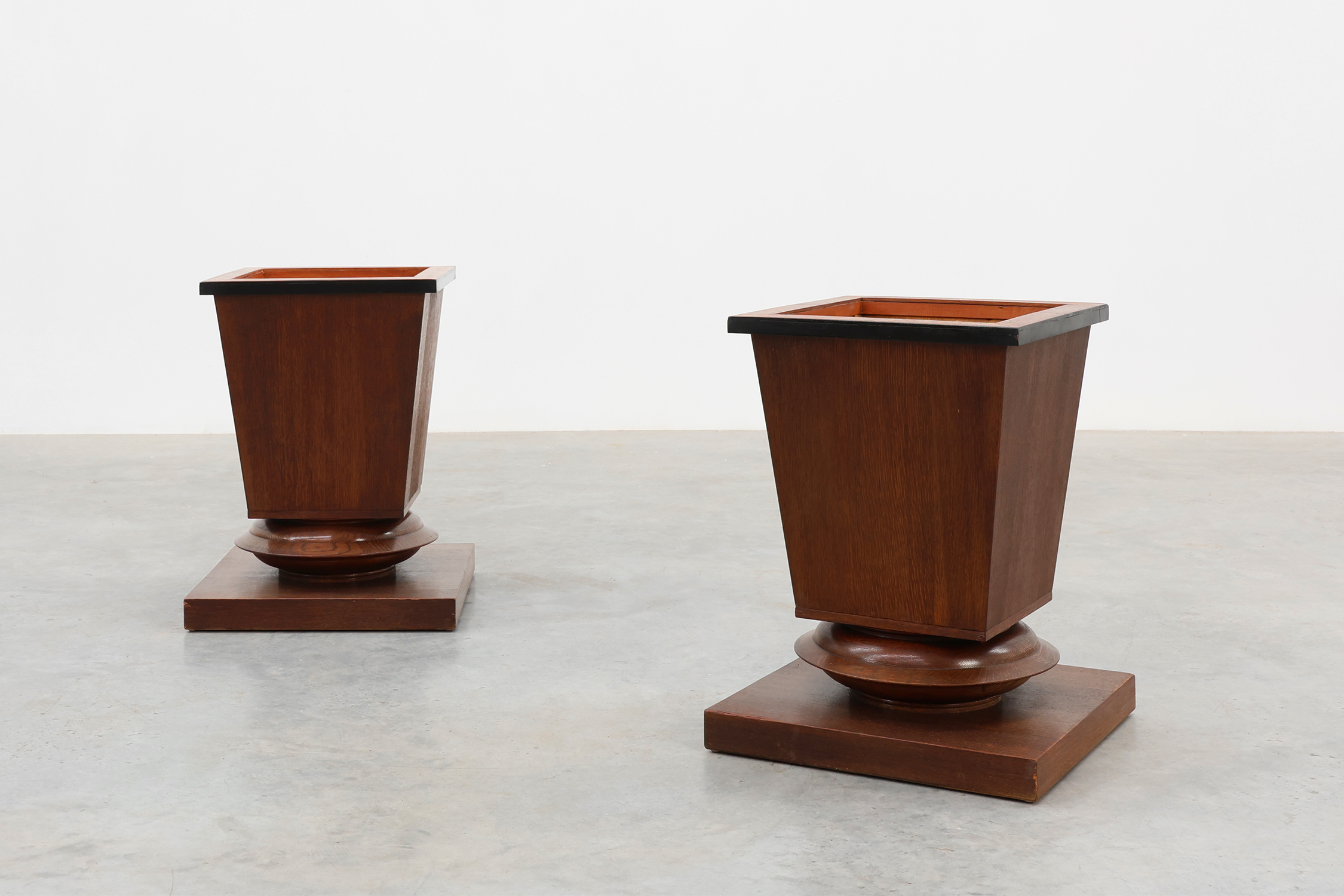 Pair large Art Deco geometric square oak planters, France 1930sthumbnail